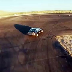 La Tesla Model 3 diventa la regina delle derapate