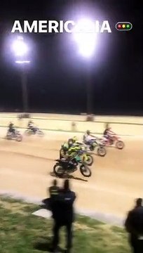 Spettacolo al Ranch di Tavullia: Valentino Rossi vince l'Americana alla 100km dei Campioni