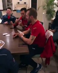 Ciclismo - Al raduno della Bahrain Merida c'Ã¨ tempo per risate, divertimento e... musica