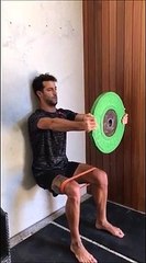 Dura sessione di allenamento per Daniel Ricciardo: l'australiano si prepara alla stagione 2019 di F1
