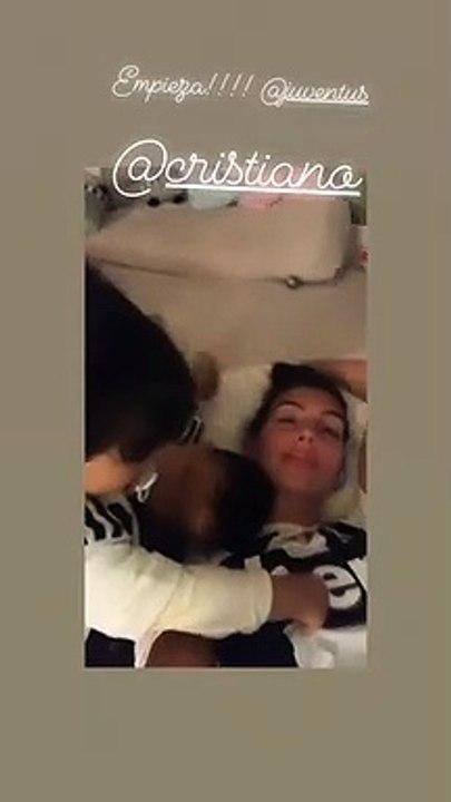 Quanto amore in casa CR7: Georgina Rodriguez e famiglia fanno il tifo per Cristiano Ronaldo