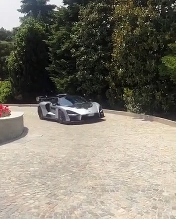 Cristiano Ronaldo e la sua Mclaren Senna da 1 milione di Euro