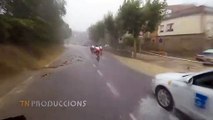 Diluvio sulla Vuelta Ciclista al PenedÃ¨s: ciclisti travolti da un fiume d'acqua in Catalogna