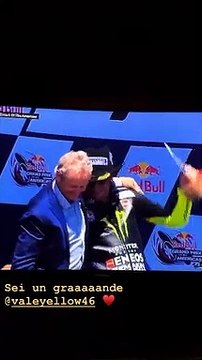 MotoGp - Valentino Rossi secondo ad Austin: la reazione della fidanzata Francesca Sofia Novello