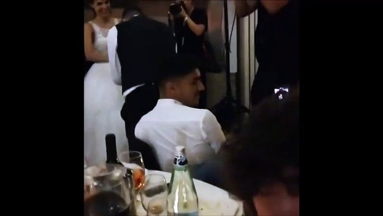 MotoGp - Lo show di Cesare Cremonini al party di nozze di Uccio e Pamela