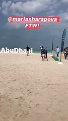 Sharapova, Nadal e Djokovic si cimentano in un particolare gioco in quel di Abu Dhabi: abbattere le lettere giganti!