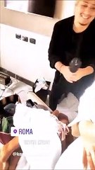 Wanda Nara ed il balletto esplosivo: primo sul seno... ballerino