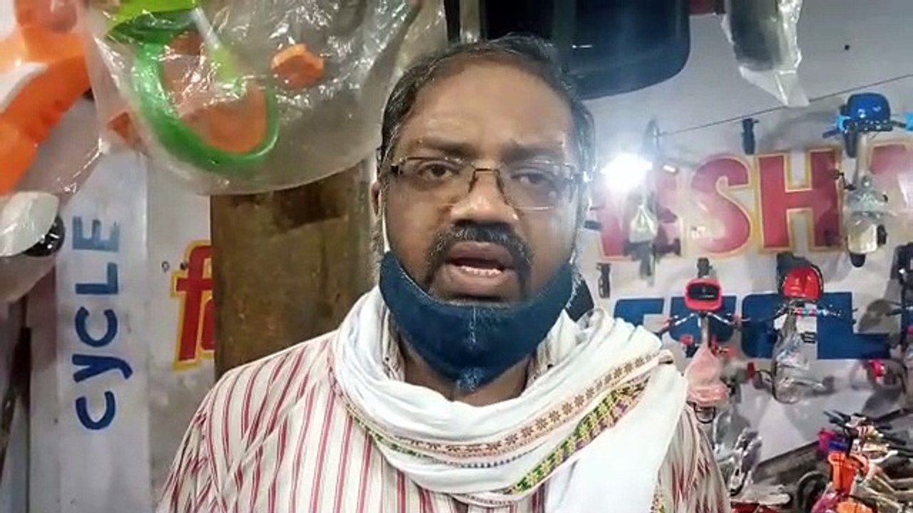 आगरा: चौकी से पचास कदम की दूरी पर साइकिल शोरूम से किवाड़ तोड़ नगदी व सामान चोरी