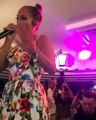 Jennifer Lopez canta e balla improvvisando a Capri