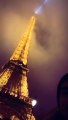 Dybala e la fidanzata innamorati sotto la Tour Eiffel a Parigi