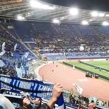 Lazio-Siviglia, l'inno in diretta dalla Curva