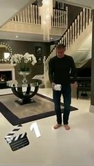 Jamie Carragher, la challenge Ã¨ un mezzo disastro