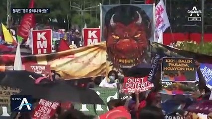 “영토 내줄 테니…” 필리핀, 중국에 코로나 백신 SOS