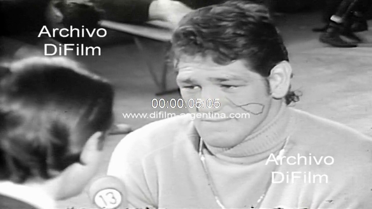 Oscar Bonavena - Faustino Pires train at Luna Park 1970