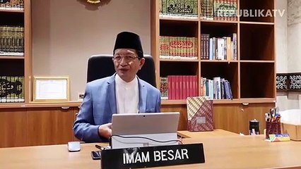 Sholat di Masjid Istiqlal (ilustrasi)