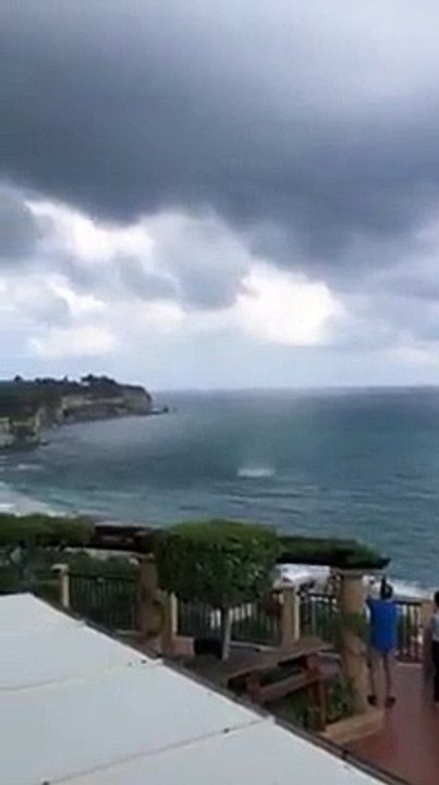 Maltempo in Calabria, tornado si abbatte sulla costa di Tropea
