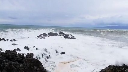 Maltempo al Sud, mar Tirreno in tempesta a Maratea