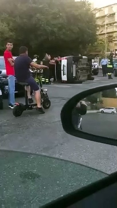 Carambola sul viale Europa a Reggio Calabria: l'intervento dei Vigili del Fuoco