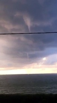 Il tornado di Favazzina arriva sul litorale del reggino tirrenico: le immagini video