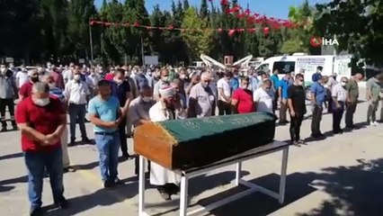 Taş motorunu tamir etmek isterken ölen 4 çocuk babası defnedildi