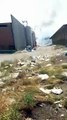 Reggio Calabria: le immagini dei rifiuti in fiamme a San Gregorio