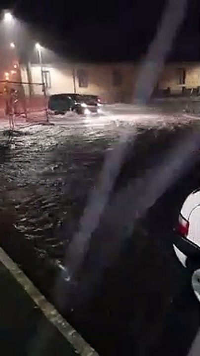 Maltempo in Calabria, nubifragio a Palmi: la nuova rotatoria Ã¨ giÃ  un disastro