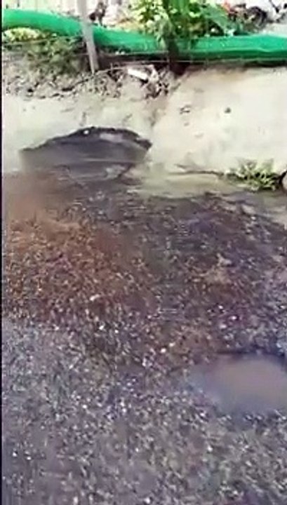 Reggio Calabria: enorme perdita d'acqua a Spirito Santo