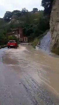 Reggio Calabria: strada provinciale a Catona completamente allagata