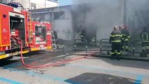 Messina: incendio alla Casa del Portuale, l'intervento dei Vigili del Fuoco