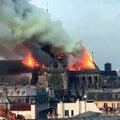 Brucia Notre Dame: le fiamme devastano la Cattedrale simbolo di Parigi