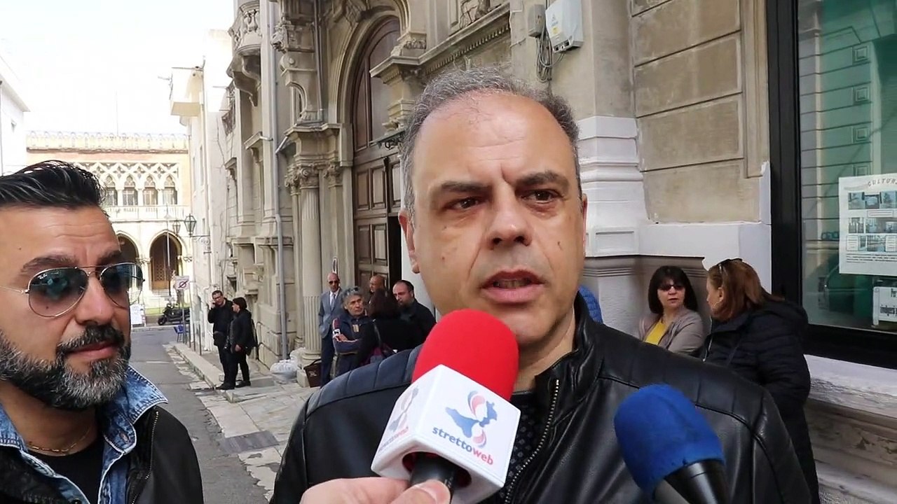 Reggio Calabria: presidio all'Asp dei lavoratori delle strutture psichiatriche. Barbaro: "vogliamo risposte"