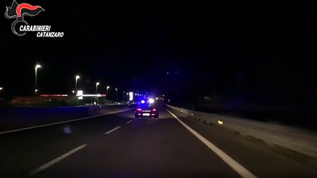 Calabria, operazione â€œhappy hourâ€: le immagini dello spaccio di droga che ha portato a 4 arresti