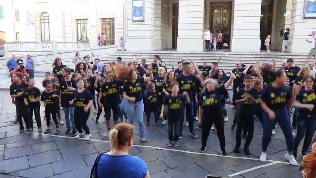 Reggio Calabria: flash mob Io sono perchÃ¨ noi siamo