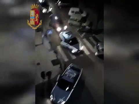 Rapina in un tabacchi a Messina, arresto lampo della Polizia: le immagini