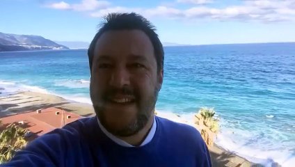 Скачать видео: Reggio Calabria: Matteo Salvini insieme ai pescatori di Bagnara