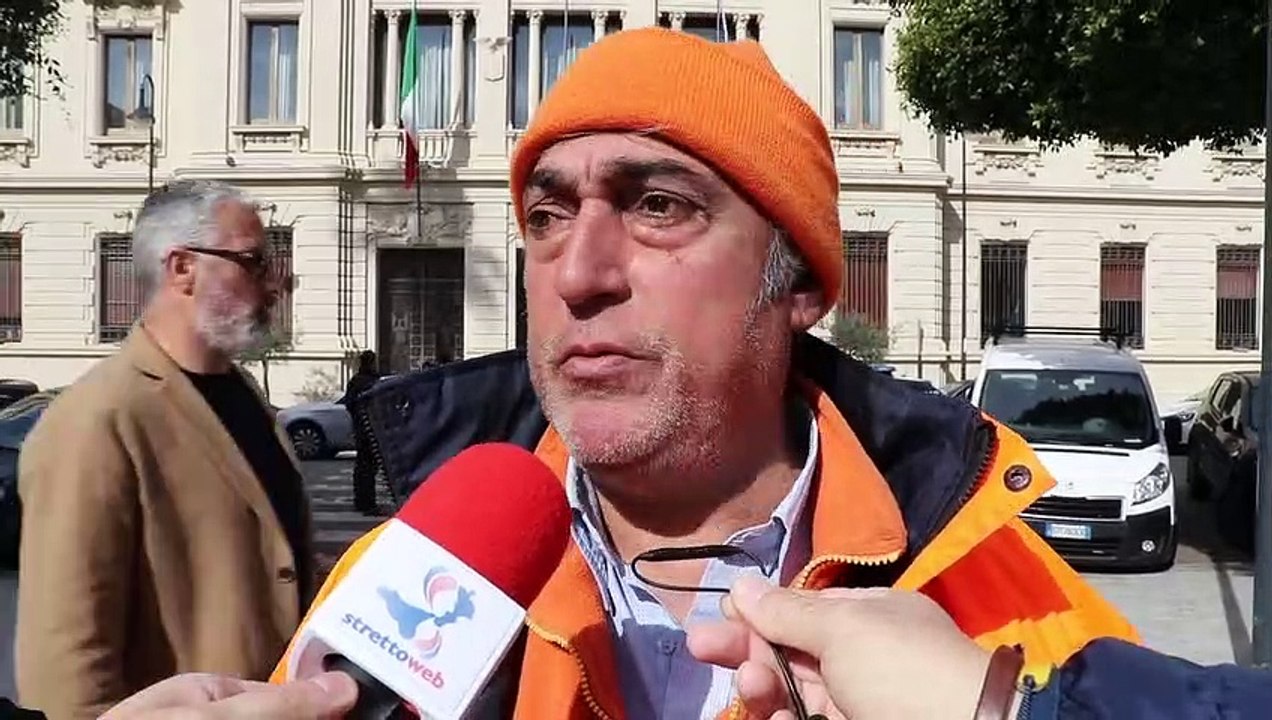 Reggio Calabria, un lavoratore Avr disperato: "siamo ridotti alla fame. E' una situazione insostenibile"