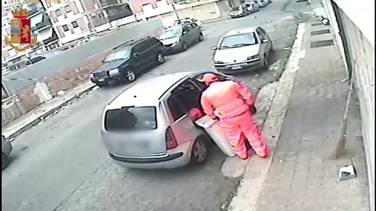 Reggio Calabria, Operazione "fake identity": le immagini della tentata rapina al Centro Commerciale Le Ninfee