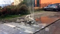 Reggio Calabria: spettacolare â€œgeyserâ€ in via Borrace, le immagini