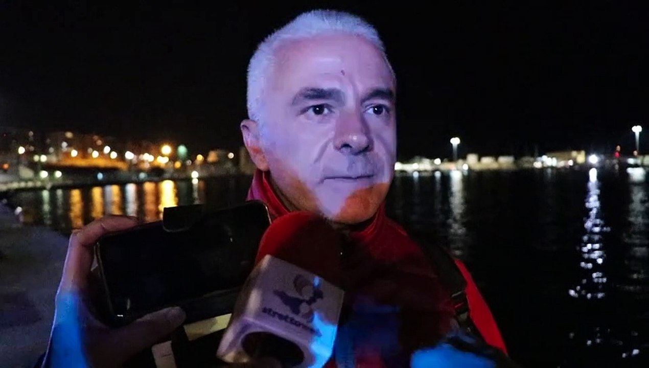 Incendio su traghetto nello Stretto di Messina, la testimonianza di un autista che era a bordo: "grande paura"
