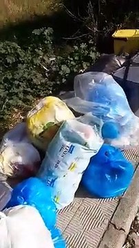 Emergenza rifiuti a Reggio Calabria: le immagini da Ciccarello