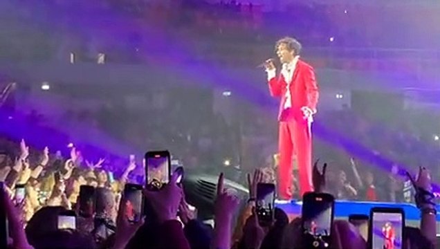 When will I see you again, tutto lo spettacolo di Mika con Stardust a Reggio Calabria