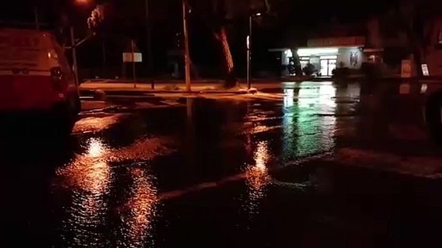 Reggio Calabria: copiosa perdita di acqua in via Nicola Furnari, le immagini