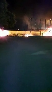 Reggio Calabria: notte tossica a Ciccarello, le immagini dell'enorme incendio
