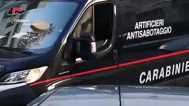 Reggio Calabria: rinvenuti quasi 180 grammi di tritolo e 12 detonatori in pessimo stato di conservazione
