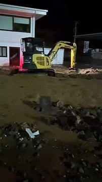 Violento maltempo nella notte nel Vibonese, strade allagate