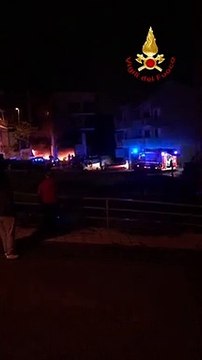 Messina, esplode bombola del gas a Santo Stefano Briga: le immagini dei soccorsi