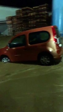 Alluvione nel vibonese, detriti e fango allagano le strade