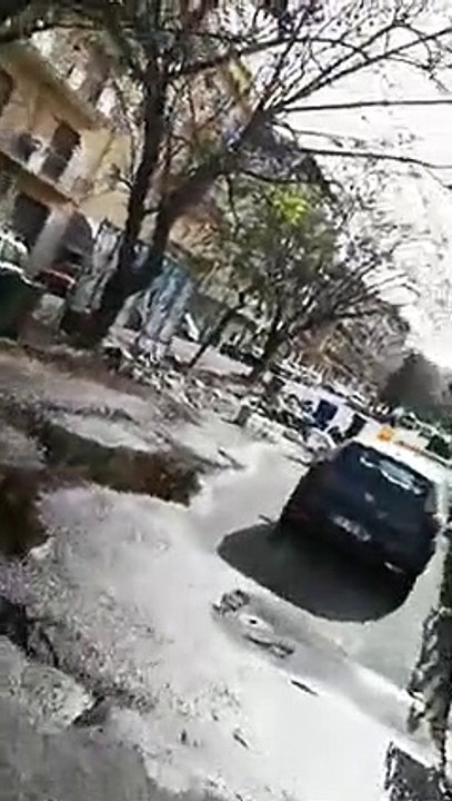 Emergenza rifiuti a Reggio Calabria: le immagini dei rifiuti incendiati nel quartiere di Gebbione