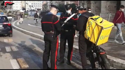 Cibo a domicilio: scattano i controlli sui "riders" per verificare le tutele sul lavoro