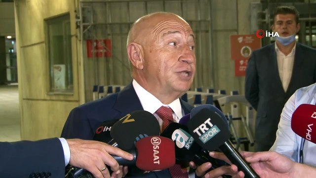 - Nihat Özdemir: 'Bizi çok sıkıntılı, sıkışık bir futbol sezonu beklemekte'- Türkiye Futbol Federasyonu Başkanı Nihat Özdemir- 'Kulüplerimizin kadrolarını ona göre organize etmeleri lazım'- 'Trabzonspor'u tebrik ederim'